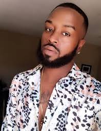 Ray Roark's Instagram, Twitter & Facebook