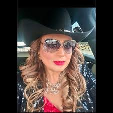 Shawna Pate's Instagram, Twitter & Facebook