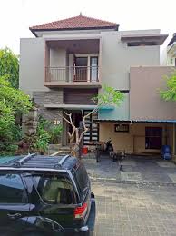 Mau punya rumah yang ada rooftop dengan view pegunungan ? Rumah Ruko Apartemen Dijual Disewakan