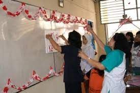 Hiasan dinding kelas yang satu ini bisa dibilang cukup unik dan sangat keren. Dekorasi Kelas Untuk Menyambut 17 Agustus Anggun Tentang Hiasan Kelas Untuk Menyambut 17 Agus Ide Berkelas Hiasan