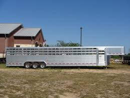 Can fit 2 round bales. 2016 Featherlite 8127 7 40 Stock Trailer Stock Trailer Cattle Trailer Conroe Tx Sportchassis Featherlite Trailers Of Texas