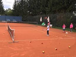 Die tennishalle verfügt über drei spielfeldern (gummigranulat) und ein. Tc Waldershof Posts Facebook