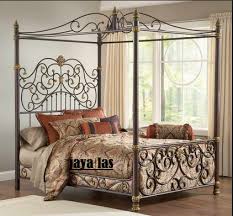 Modelnya simple minimalis cocok untuk anda yang tidak terlalu suka dengan model mewah ukir dan juga menghemat kelambu adalah kain yang bergelantung di atas tempat tdiur yang fungsinya untuk menutupi bagian bed agar terhindar dari nyamuk dll. Desain Tempat Tidur Besi Bengkel Las Listrik Bekasi 083872252188