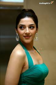 Mehreen Pirzada Photos - Telugu Actress photos, images, gallery, stills and  clips - IndiaGlitz.com