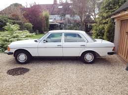 1983 Mercedes Benz W123 230e Mercedes Benz Introduced The W123 Four Door Versions On 29 January 1976 While There Were Some Technic Mercedes Benz Mercedes Benz