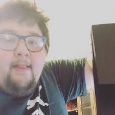 Thomas Perron's Instagram, Twitter & Facebook