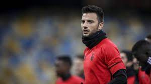The team led by portuguese manager pedro martins won the first leg 4:2 last week in greece, but conceded two early goals in yesterday's match because of israeli forward eran zahavi. Andreas Samaris Spielerprofil 21 22 Transfermarkt