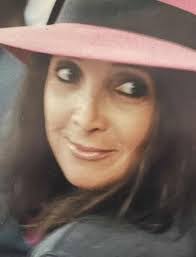 Betsy Whaley's Instagram, Twitter & Facebook