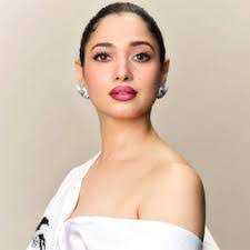 Nishit Desai's Instagram, Twitter & Facebook