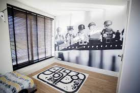 fotobehang op kinderkamer met lego print lego fotobehang kinderkamer panelprint nl behang interieur thuis kinderkamer kinderkamer inspiratie