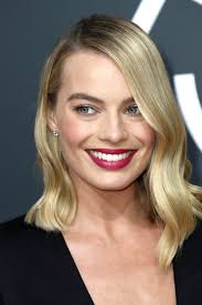 Margot Robbie tiene la historia más divertida de la semana e involucra a  Ellen DeGeneres y a Barack Obama