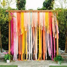 A diy project that will really spruce up the wedding ceremony. 7 Ideas For Your Outdoor Wedding Ceremony Arch