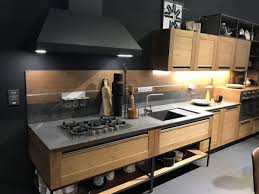 Cuisine Contemporaine A Caen En 2020 Cuisine Bois Cuisines Maison Cuisine Industrielle Bois