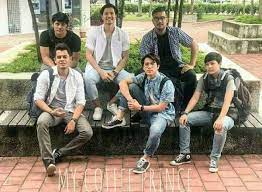 Sebenarnya dia merupakan seorang penyanyi. My Coffee Prince Publicaciones Facebook