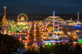 Oktoberfest dates for 2021, all important travel information about reservation, dress code and more. Oktoberfest 2021 Edelweiss Lodge And Resort