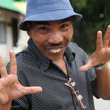 Kecoh seketika suasana di media sosial malam semalam apabila tersebar berita yang mendakwa pelakon dan pelawak, mr os atau nama sebenarnya mohd yusof abdul hamid telah pun meninggal. Mr Os Meninggal Dunia