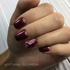 Coat the alternate nails in a glittery silver polish. 43 Chic Burgundy Nails You Ll Fall In Love With Stayglam