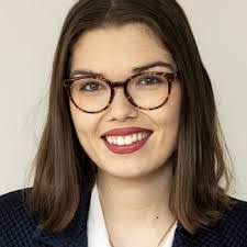 Alicia Rojo's Instagram, Twitter & Facebook