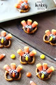 Finish thanksgiving dinner off right with this fun and cute thanksgiving desserts the whole family will love to eat. Adorable Candy Pretzel Turkey Bites Easy Thanksgiving Dessert Idea