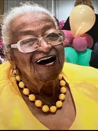 Tina Ward's Instagram, Twitter & Facebook