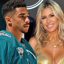 NHL's Evander Kane Claims Ex Faked Pregnancy, Wants Mental Exam