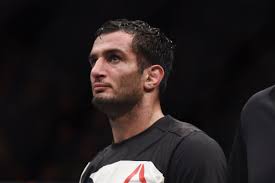 Ufc heavyweight champion, ufc lightheavyweight champion, first and only fighter to successfully defend titles in two different weight classes, second simultaneous. Sihpkj9m7s0pkm
