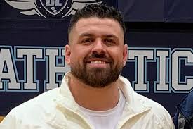 Hermiston Hires Bryan Edwards to Lead Boys Basketball Program