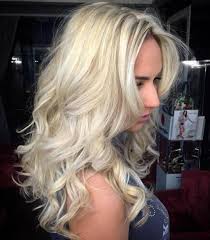 It's more contrast and features chunky lights. 40 Hair Solor Ideas With White And Platinum Blonde Hair