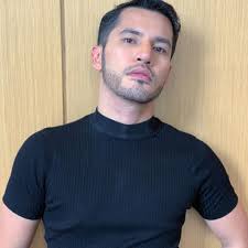The cosmetics billionaire assured everyone that he didn't break the rule. Aliff Syukri Derma Puluhan Ribu Ringgit Bantu Atasi Covid 19