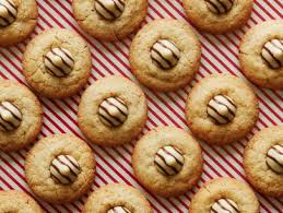 Sprinkle with sanding sugar, if. 7 Easy Holiday Cookies To Make With Kids Fn Dish Behind The Scenes Food Trends And Best Recipes Food Network Food Network