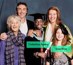Dame emma thompson dbe (born 15 april 1959) is a british actress, screenwriter, activist, author, and comedian. Emma Thompson Family In Detail Husband Kids Parents Siblings Familytron