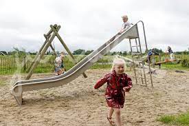 Een Speeltuin In Je Eigen Tuin Janske Nl