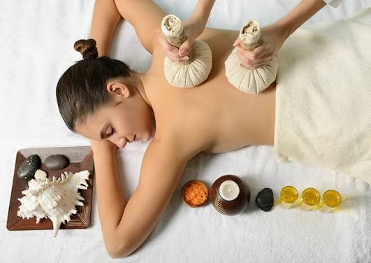 Traditional Thai massage therapy to minimize pain med side effects