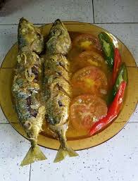 Ikan kembung(ikan direbus dengan sedikit garam dan asam keping) bahan untuk air asam: Ikan Kembung Masak Asam Cooking Food Chicken