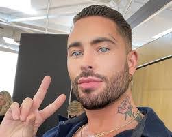 Andrew Fitzsimons's Instagram, Twitter & Facebook