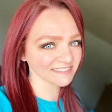 Emma Snell (@Emmarie1215)