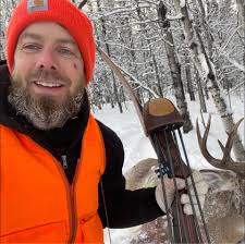 Is a 45 pound bow sufficient for hunting black bears?