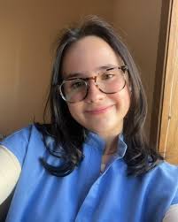 here's my post: hiii my name is maia green and i am 100 percent committed  to und for social work! i like working out, going for walks, reading,  listening to music, and