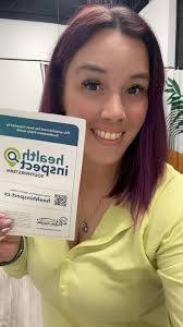 Ladies tell me if he visited St. Thomas would you use his service you can  inbox me 🙋🏾‍♀️👀🤷🏾‍♀️