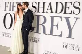 Es ist ein ziemlich trashiger hardcorefilm und daher nur für leute geeignet, die wirklich explizite sexszenen sehen möchten. Fifty Shades Of Grey Wann Kommt Der Neue James Auf Deutsch Kultur Stuttgarter Zeitung