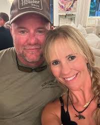 Candace Kern's Instagram, Twitter & Facebook