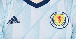 Vor kurzem haben wir euch an dieser stelle relativ begeistert das neue adidas trikot der schottischen nationalmannschaft vorgestellt. Elegantes Schottland 2020 Auswartstrikot Enthullt Nur Fussball