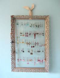 もはや主役級 フレームの活用アイデア diyはこんなに進化している アクセサリー 収納 ネックレスのディスプレイ クラフトのアイデア