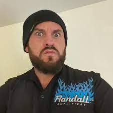 Aaron Haddon's Instagram, Twitter & Facebook