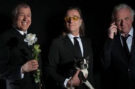 Finden sie die besten angebote für haus neubau böblingen. Blaues Haus Setzt Blue Open Fort Us Band Und Schwaben Comedy Bei Boblinger Open Air Stadt Und Kreis Boblingen Kreiszeitung Boblinger Bote