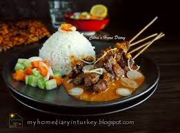 I had always thought of satay as basically sweet, but her recipe is salty, the only sweetness coming from the peanuts.as you're using a prime cut of beef, it doesn't need a marinade. Citra S Home Diary Indonesian Lamb Or Mutton Satay With Peanut Sauce Sate Kambing Bumbu Kacang