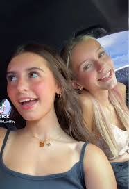 Chandra Timmons's Instagram, Twitter & Facebook