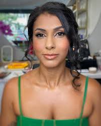 Trabalho feito no @laviesalaodebeleza ❤️