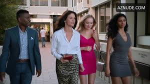 Rana Roy Sexy film in Queen America - UPSKIRT.TV