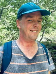 If anyone is looking for chat friends please message me, I'm Ryan 35 from  Chicago USA.